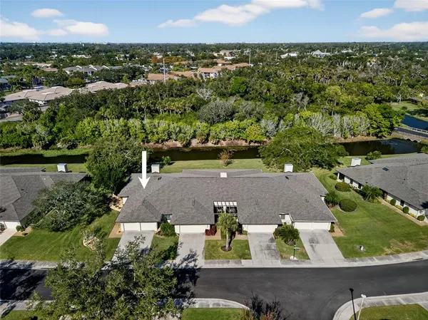 $425,000 | 3641 Glen Eagle Drive, Unit 12D, Sarasota, FL 34238