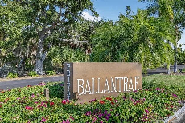 $425,000 | 3641 Glen Eagle Drive, Unit 12D, Sarasota, FL 34238