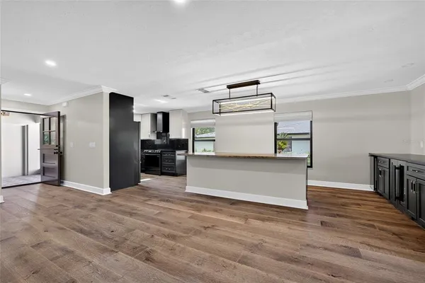 $425,000 | 3641 Glen Eagle Drive, Unit 12D, Sarasota, FL 34238