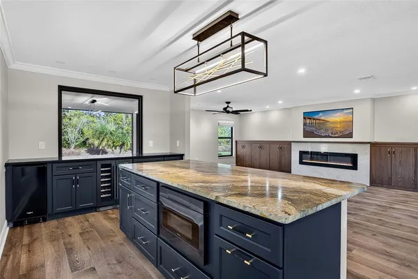 $425,000 | 3641 Glen Eagle Drive, Unit 12D, Sarasota, FL 34238