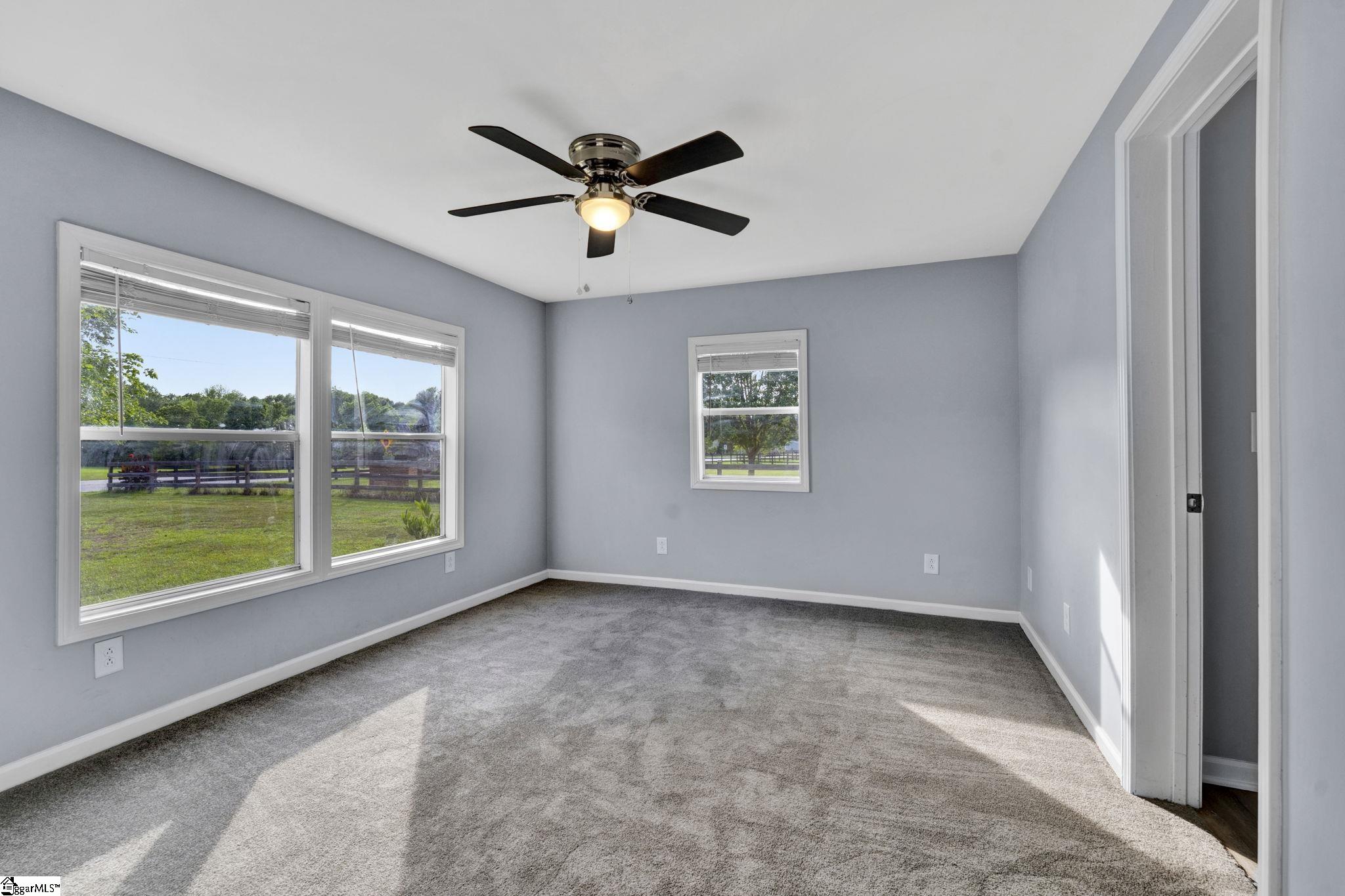 6055 Greenpond Road Gray Court, SC 29645 - Photo 14 of 36
