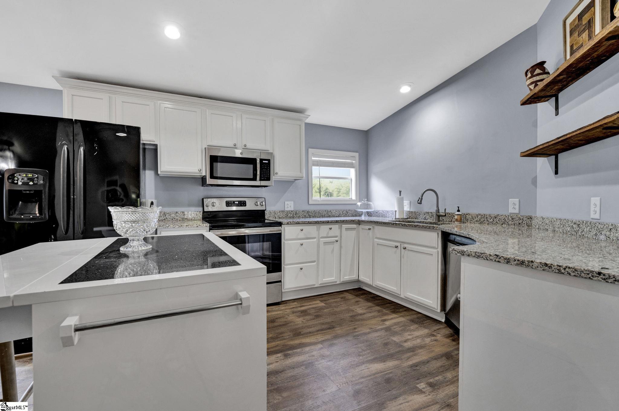 6055 Greenpond Road Gray Court, SC 29645 - Photo 19 of 36