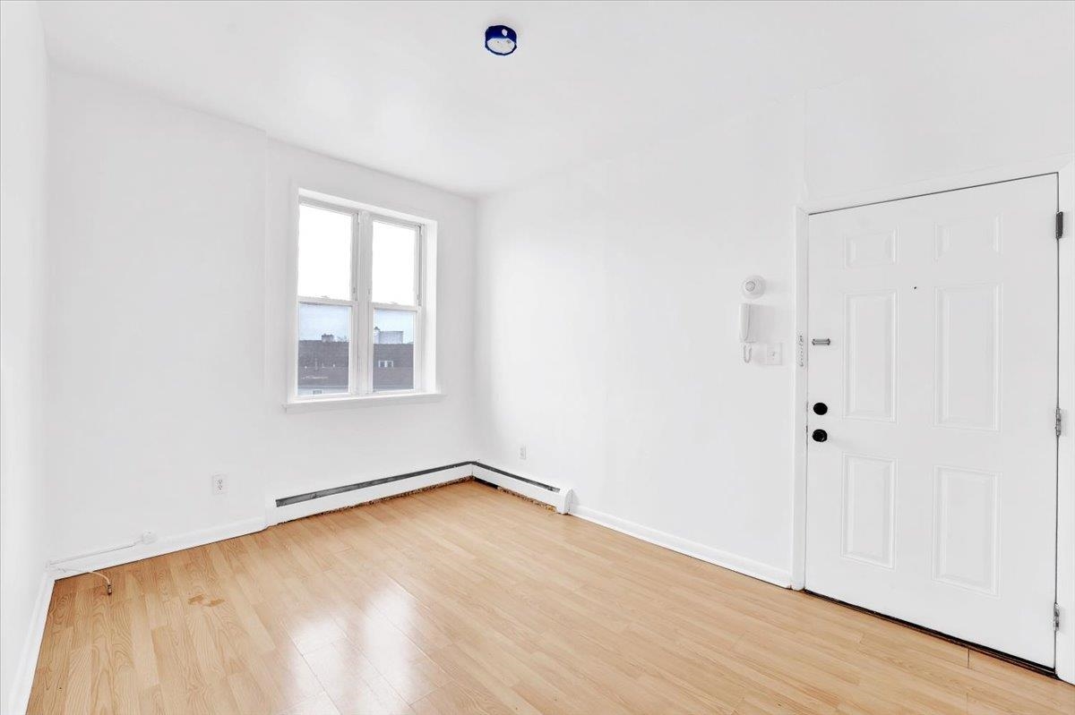314 Paterson Plank Road, Unit 4B Union City, NJ 07087 - Photo 3 of 17