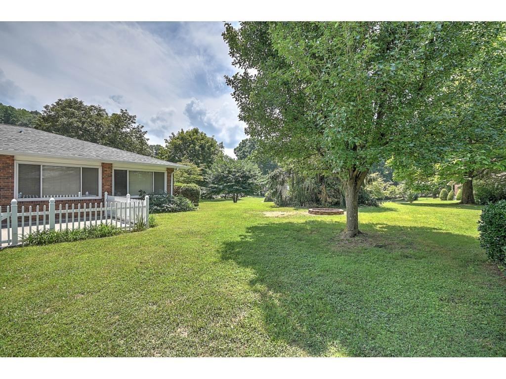 146 Springbrook Road Unicoi, TN 37692 - Photo 26 of 29 Photo 26