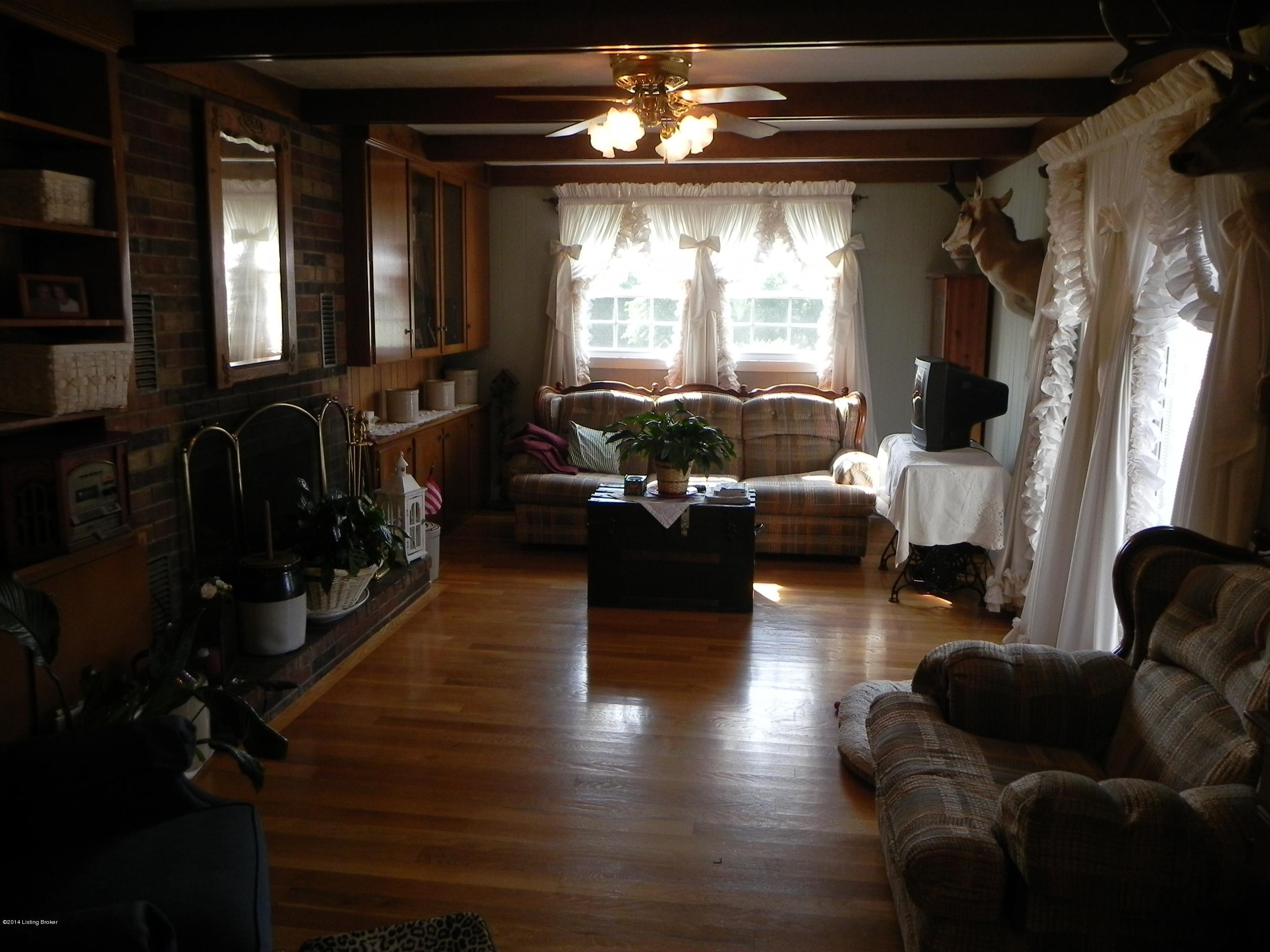 788 Plum Run Road Bardstown, KY 40004 - Photo 8 of 22 Family Room
