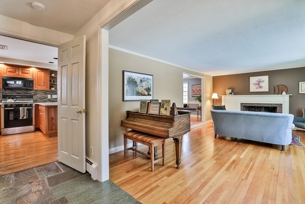 71 Herrick Road Boxford, MA 01921 - Photo 4 of 42