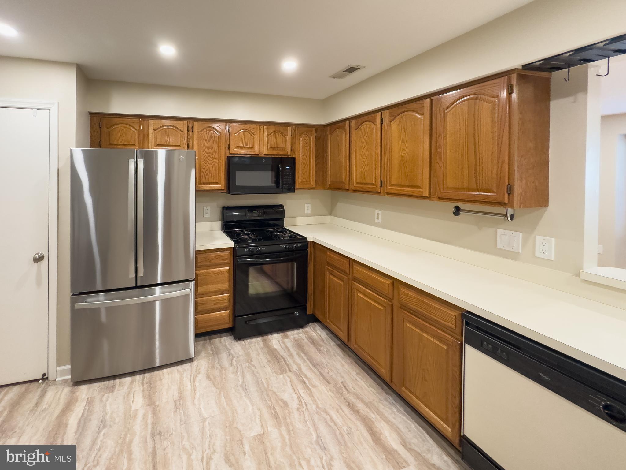 806 Wharton Road Mount Laurel, NJ 08054 - Photo 7 of 25
