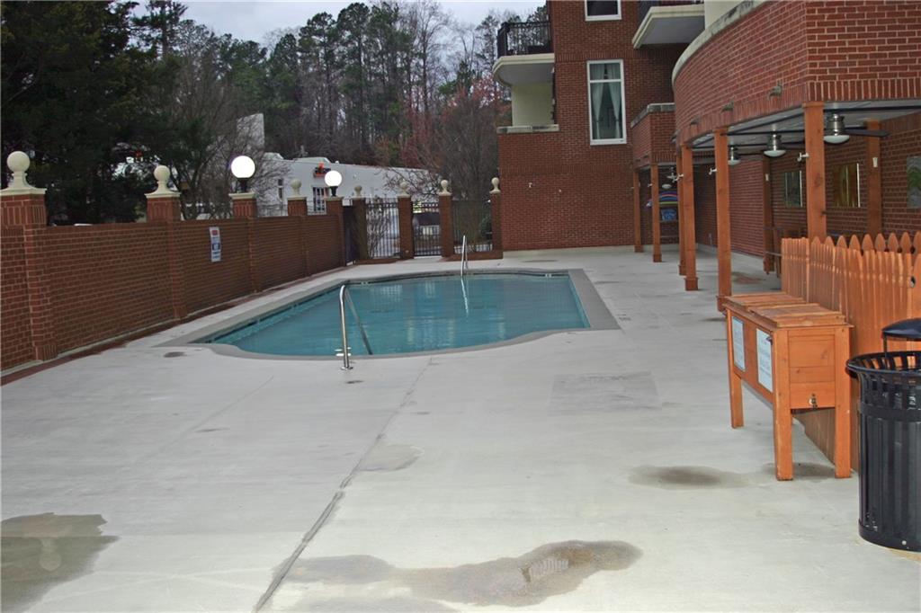3820 Roswell Road Northeast, Unit 412 Atlanta, GA 30342 - Photo 28 of 30 Gallery Image 28