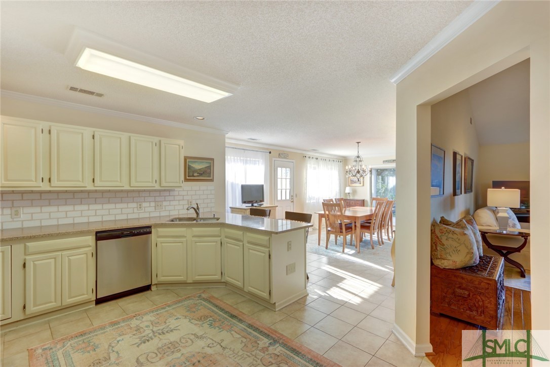 72 Shipwatch Road Savannah, GA 31410 - Photo 14 of 34