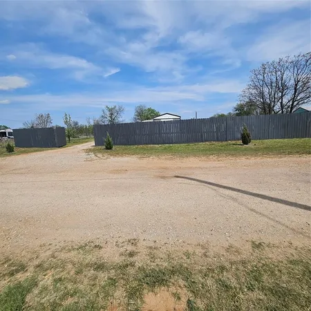 $174,500 | 130 Trails End Circle, Millsap, TX 76066