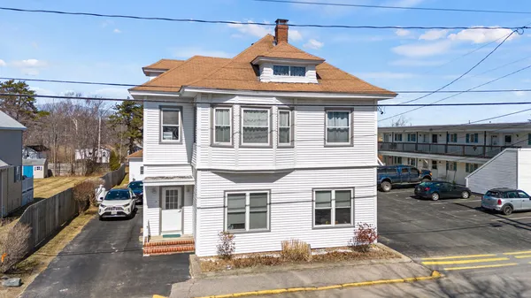 $609,000 | 9 East Grand Avenue, Unit 12, Scarborough, ME 04074