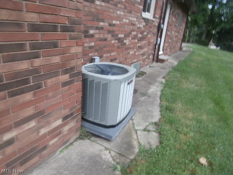 5975 West Pleasant Valley Road Cleveland, OH 44129 - Photo 22 of 23 Gallery Image 22