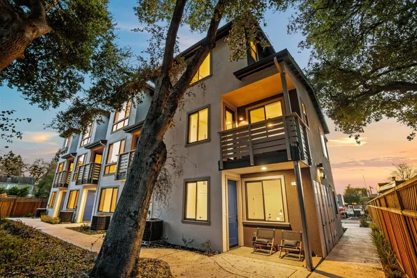 $1,299,888 | 943 Woodside Road, Redwood City, CA 94061