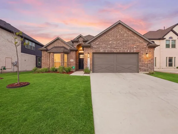 $499,000 | 2304 Birdwatch Lane, Mansfield, TX 76063