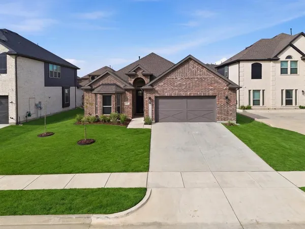 $499,000 | 2304 Birdwatch Lane, Mansfield, TX 76063
