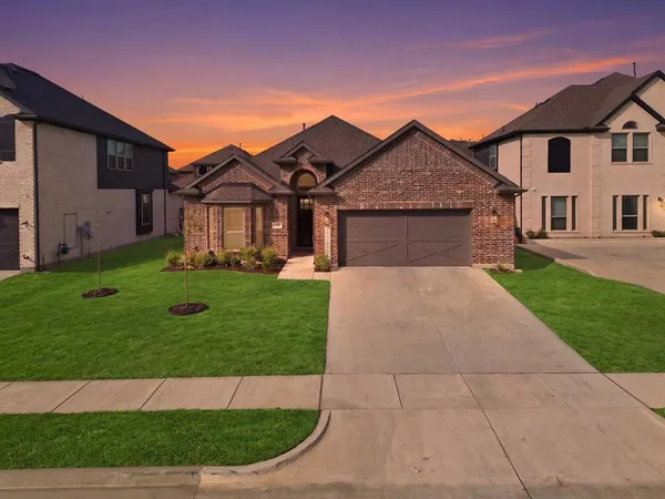 $499,000 | 2304 Birdwatch Lane, Mansfield, TX 76063