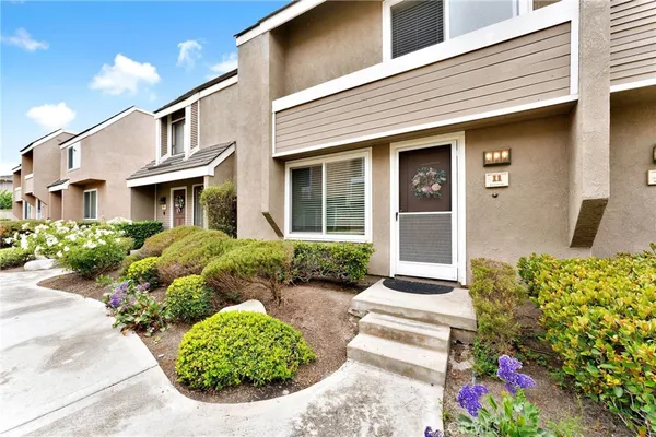 $988,800 | 11 Rosemary, Irvine, CA 92604