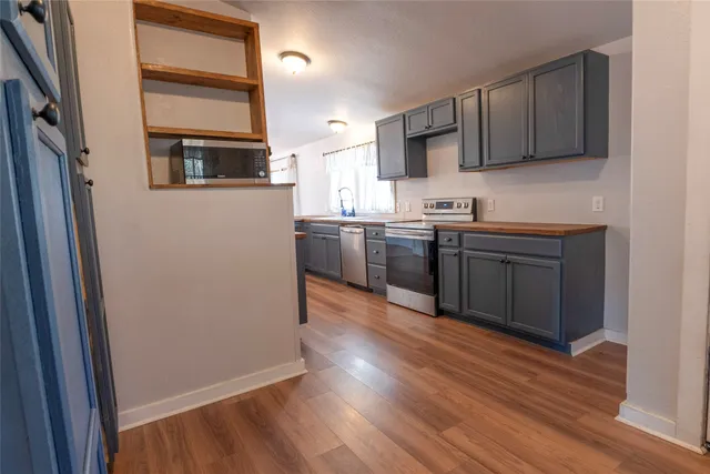 $2,100 | 18 County Road 431, Dayton, TX 77535