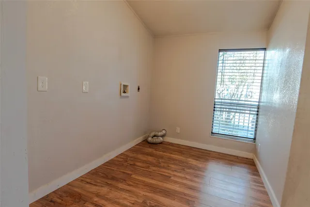 $2,100 | 18 County Road 431, Dayton, TX 77535