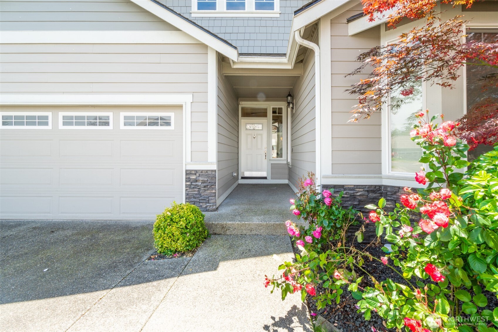 9639 6th Way Southeast Lacey, WA 98513 - Photo 3 of 36