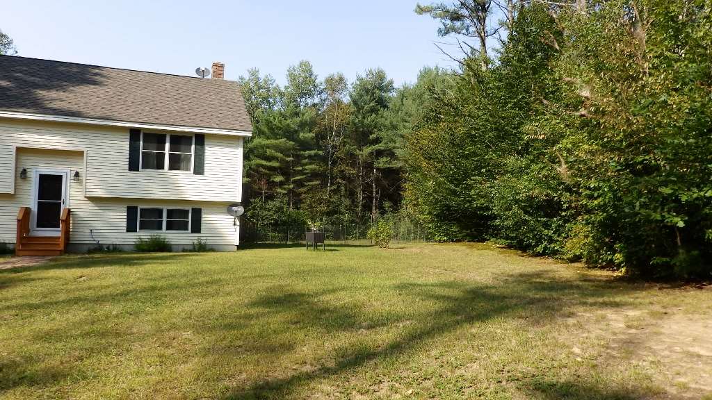 11 Maria Jane Road New Hampton, NH 03256 - Photo 5 of 27