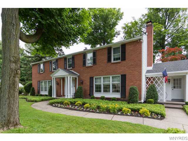 21 Farmington Road Amherst, NY 14221 - Photo 1 of 1 Exterior Front