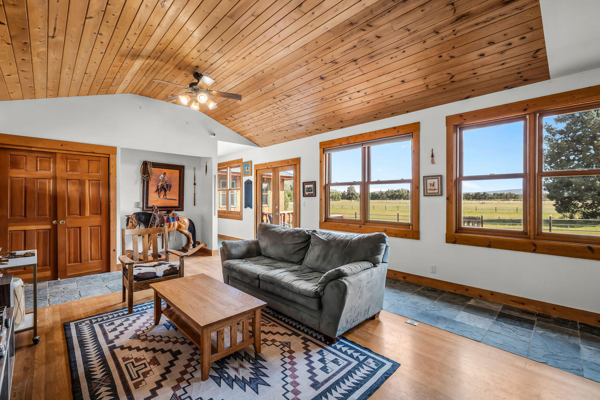 25271 Alfalfa Market Road Bend, OR 97701 - Photo 10 of 78 Gallery Image 10