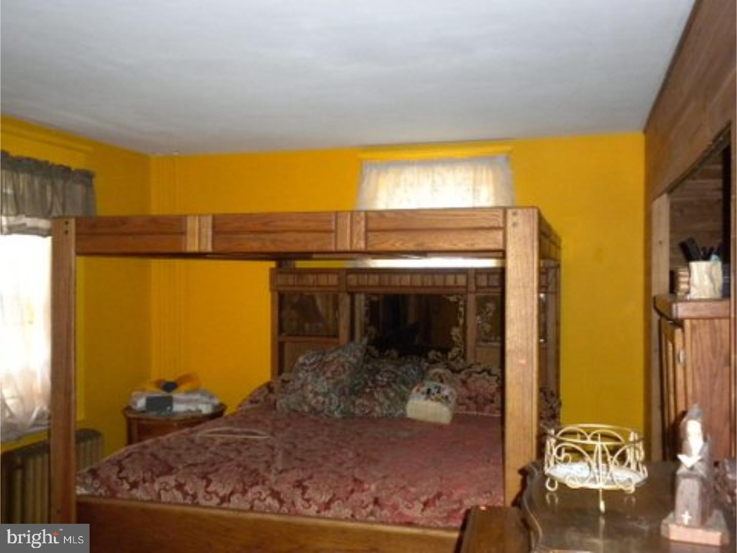 6825 Ridge Avenue Philadelphia, PA 19128 - Photo 14 of 25 Bedroom - Main