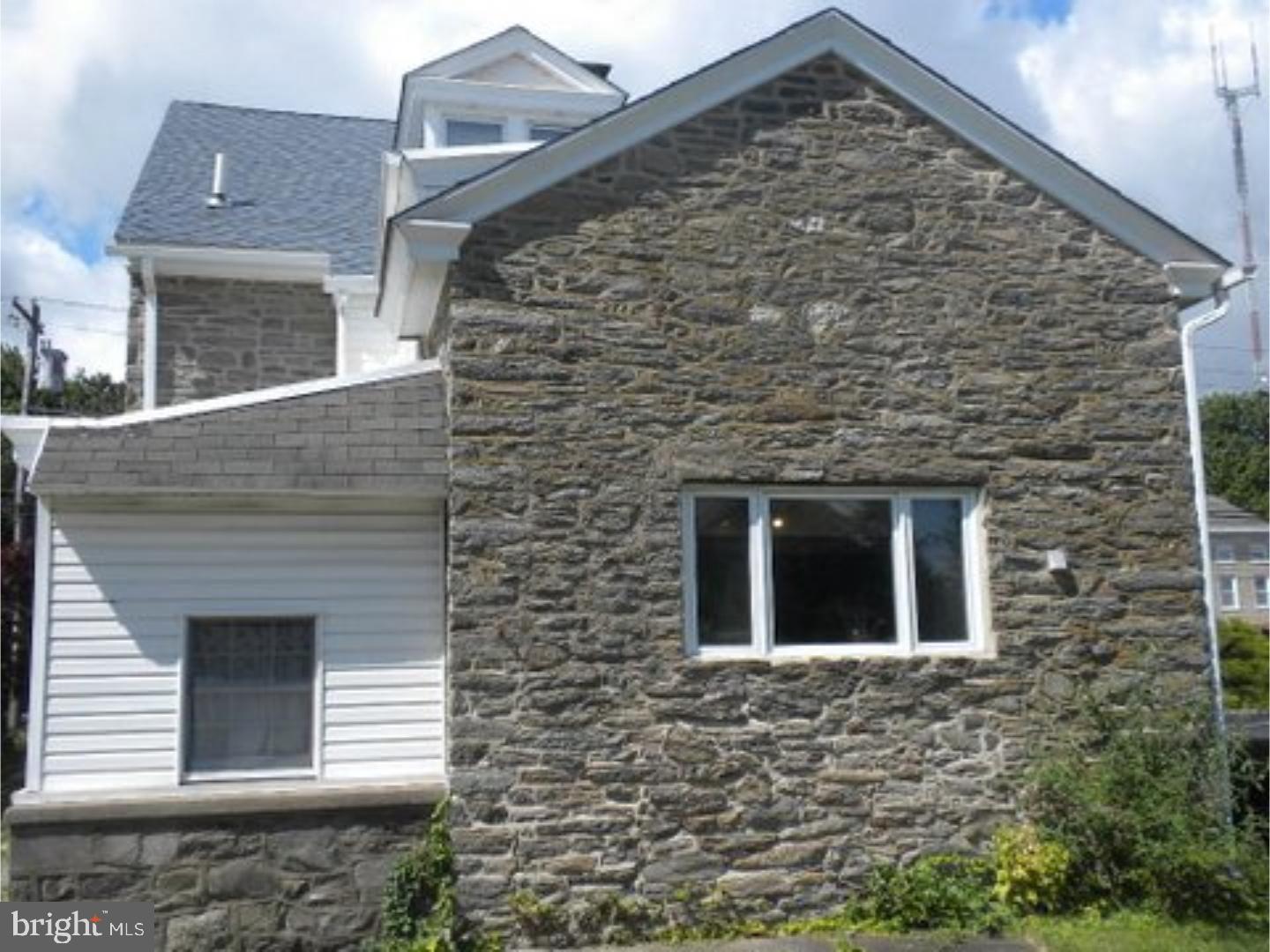 6825 Ridge Avenue Philadelphia, PA 19128 - Photo 5 of 25 Exterior Back