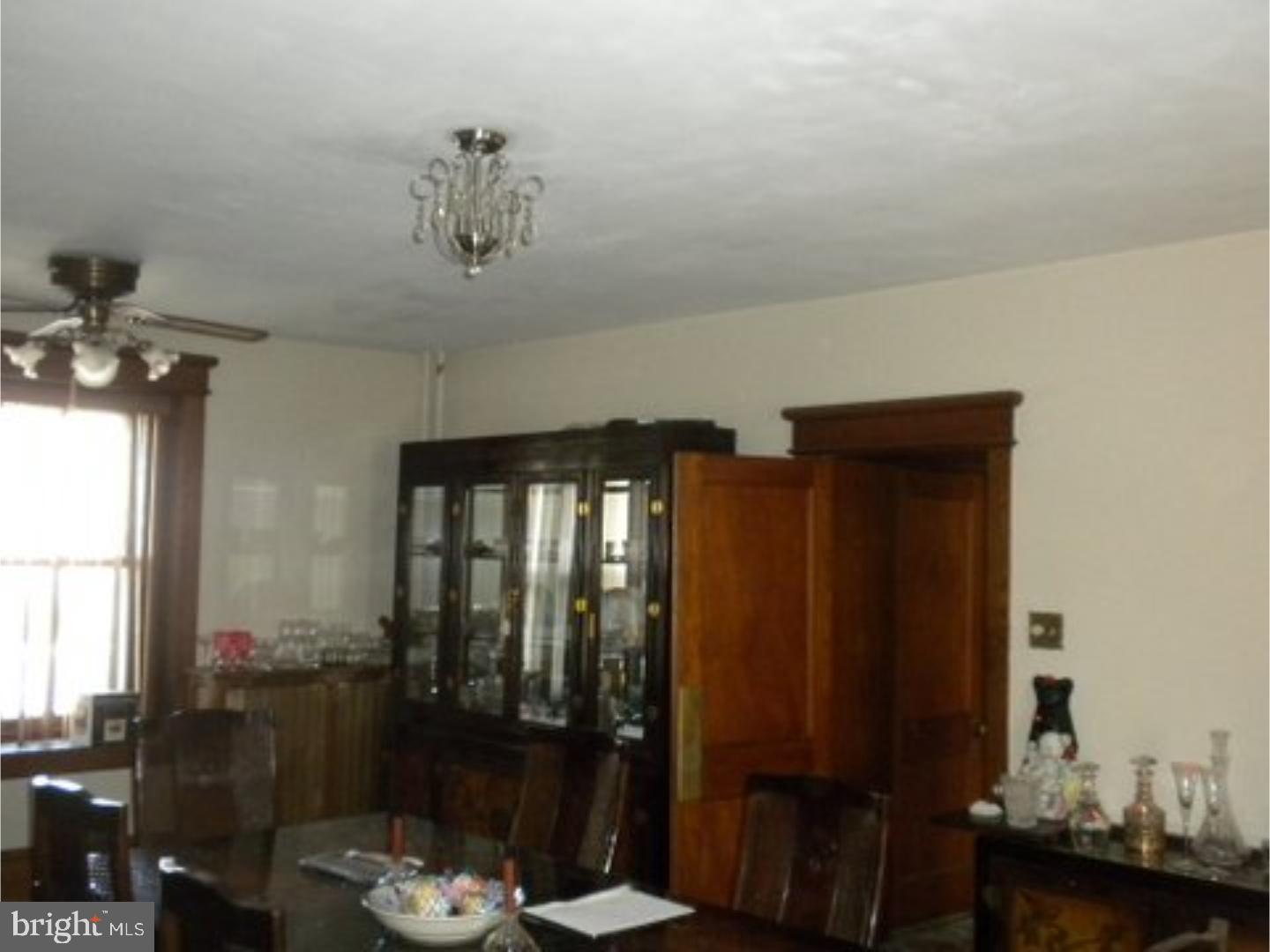 6825 Ridge Avenue Philadelphia, PA 19128 - Photo 9 of 25 Dining Room