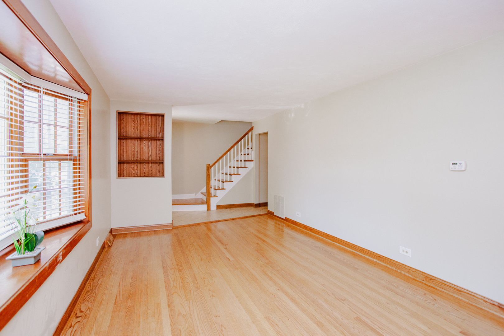722 North Mavis Lane Addison, IL 60101 - Photo 5 of 26