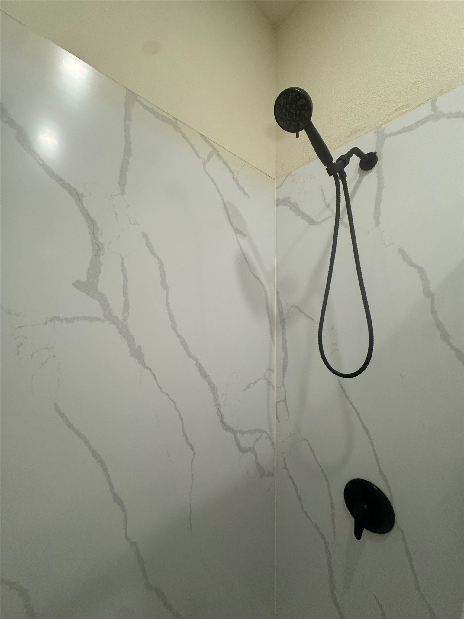 1443 Willow Rock Road Houston, TX 77088 - Photo 18 of 27 a bathroom shower