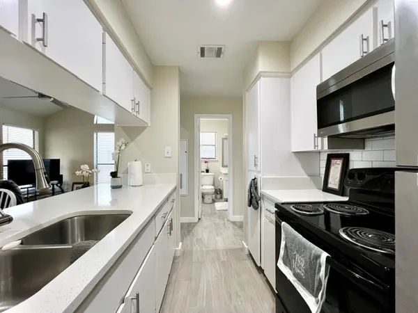 $279,000 | 2902 Cole Street, Unit 311, Austin, TX 78705