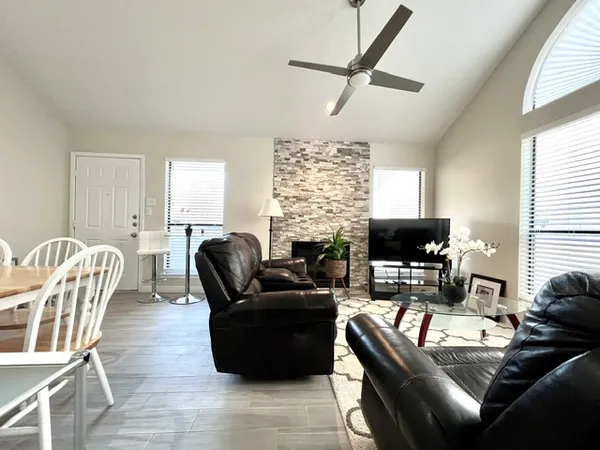 $279,000 | 2902 Cole Street, Unit 311, Austin, TX 78705