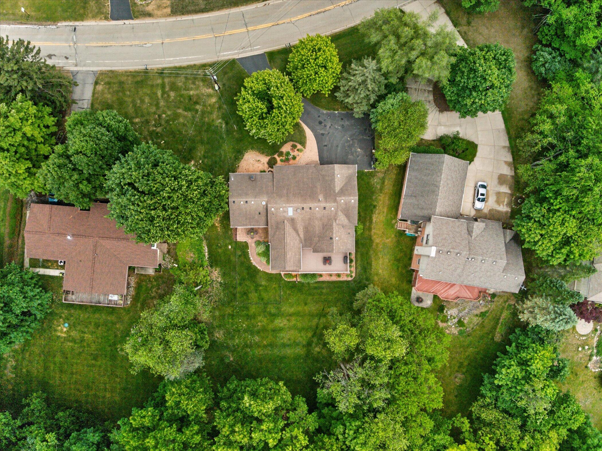 2801 North Tipsico Lake Road Hartland, MI 48353 - Photo 69 of 77 69-2801-N-Tipsico-Lake-Rd-WindowStill