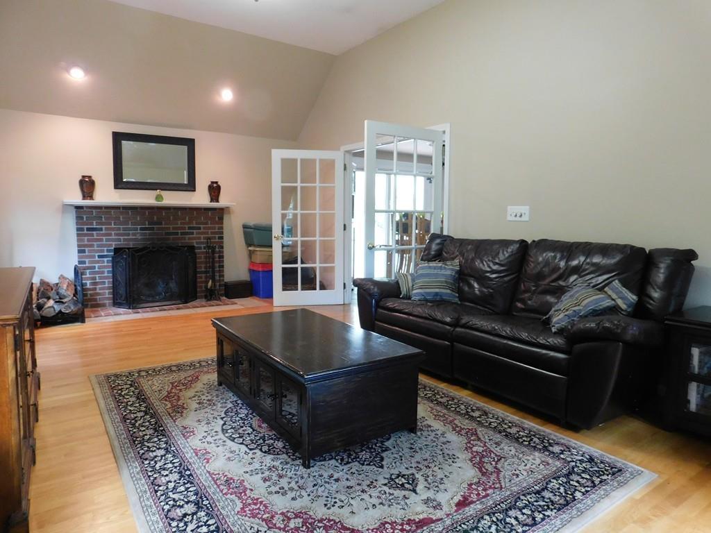 249 Marston Road Northbridge, MA 01588 - Photo 7 of 42