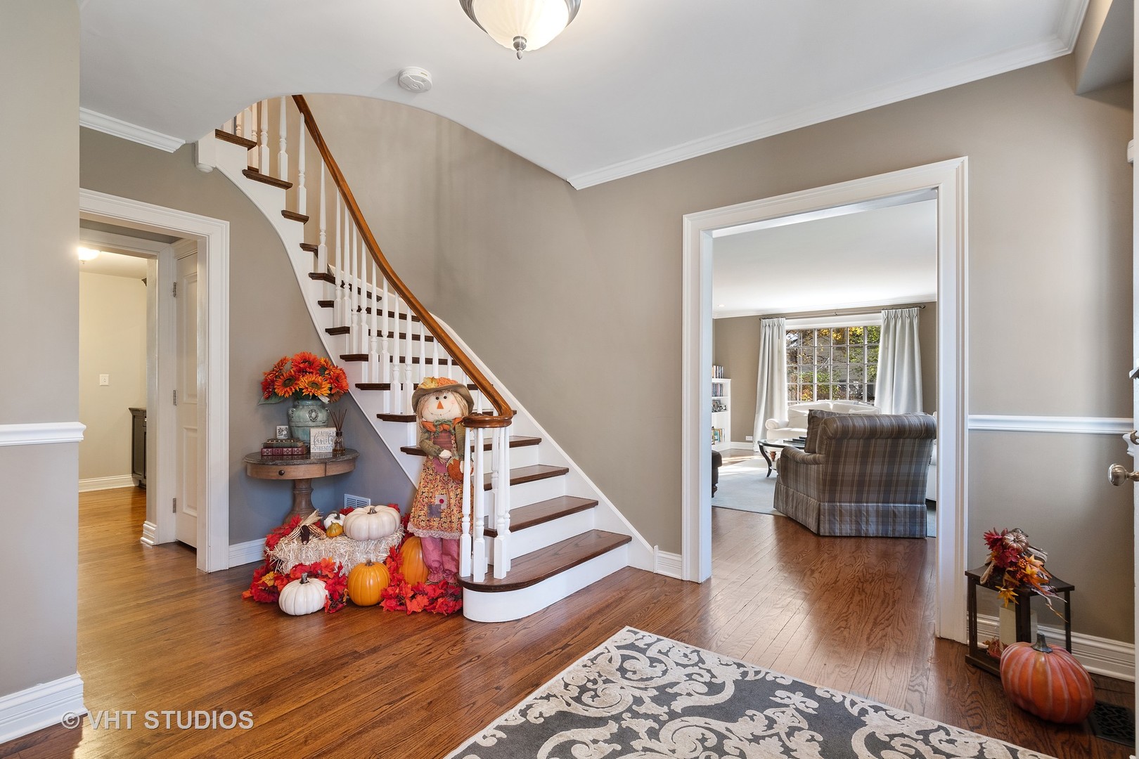 877 Boal Parkway Winnetka, IL 60093 - Photo 10 of 35