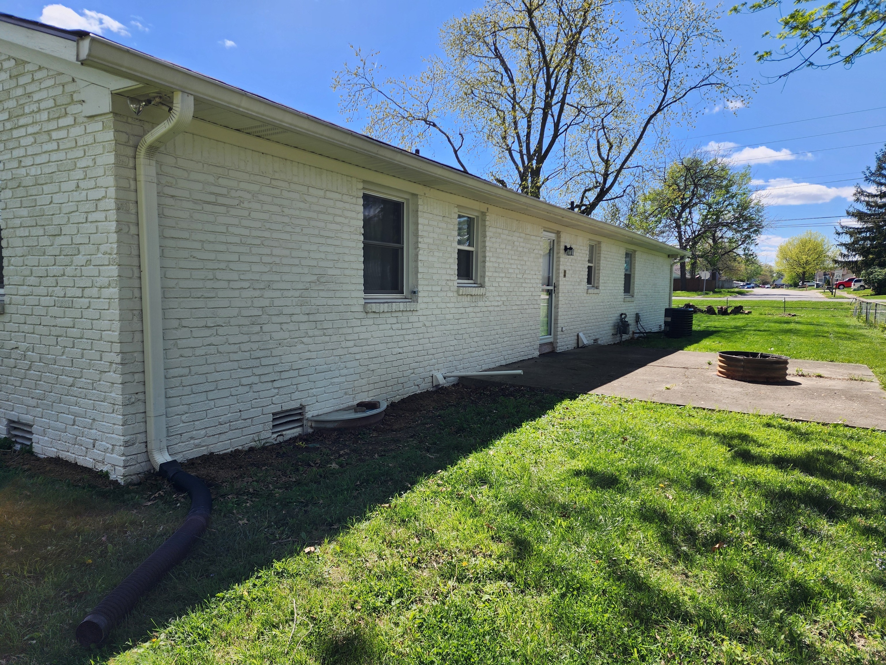 635 South High School Road Indianapolis, IN 46241 - Photo 23 of 34 Gallery Image 23
