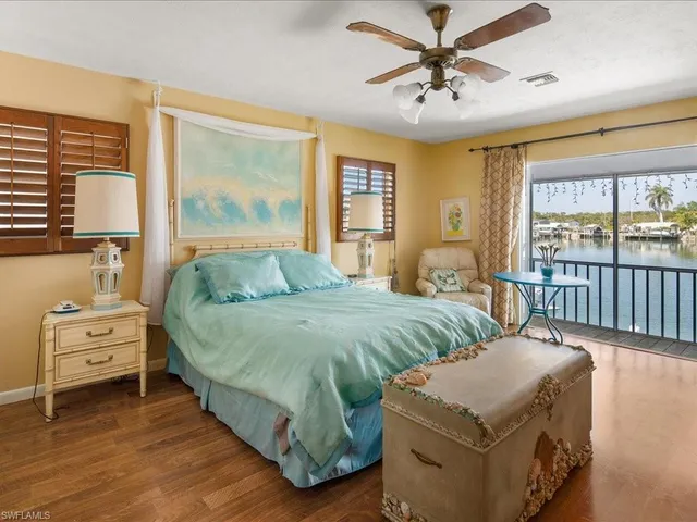 $999,000 | 565 Coconut Avenue, Goodland, FL 34140