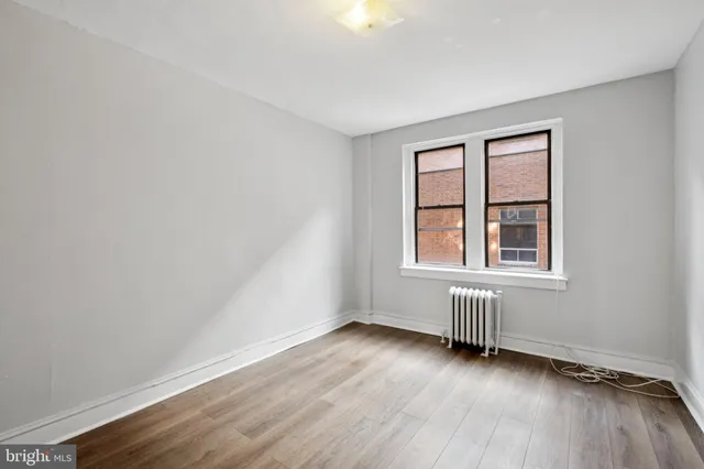 $1,110 | 7250 Chestnut Street, Unit E 301, Upper Darby, PA 19082