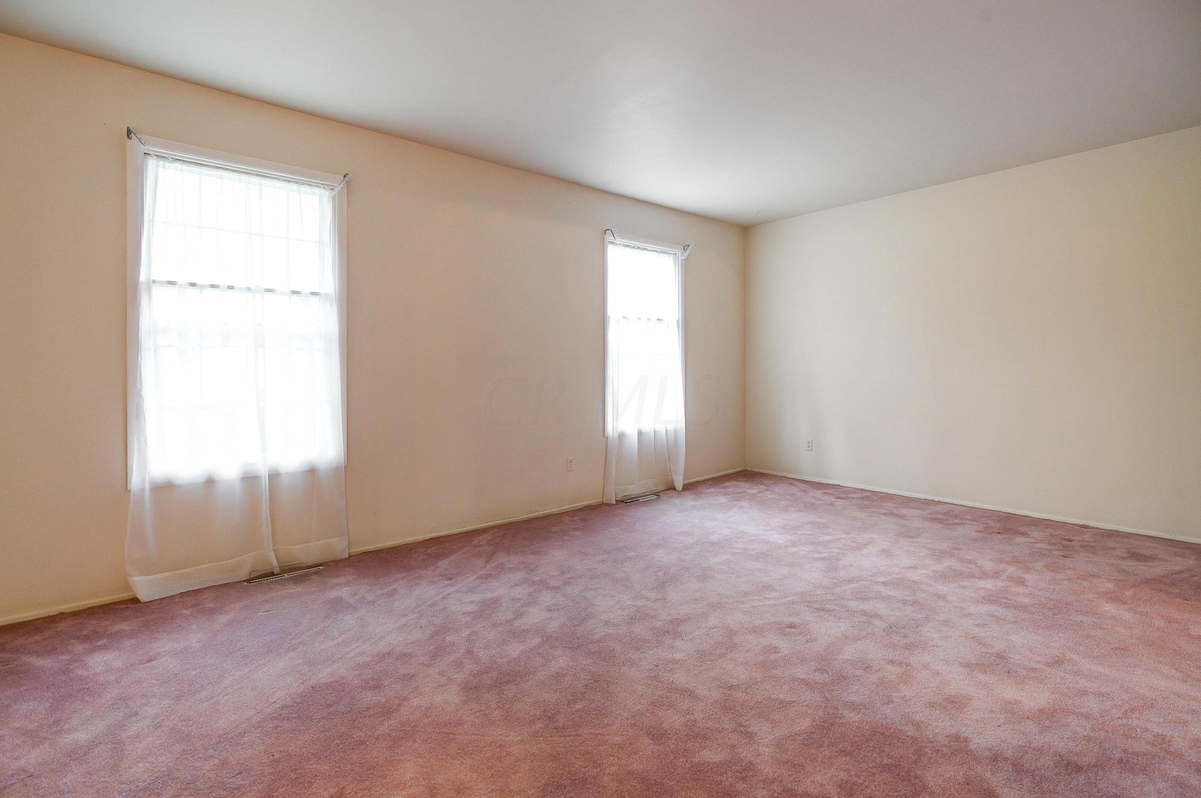 771 Old Farm Road Columbus, OH 43213 - Photo 6 of 26 Gallery Image 6
