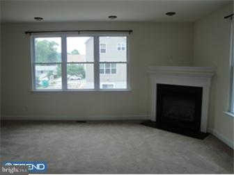 9213 Old Newtown Road Philadelphia, PA 19115 - Photo 4 of 12 Family Room