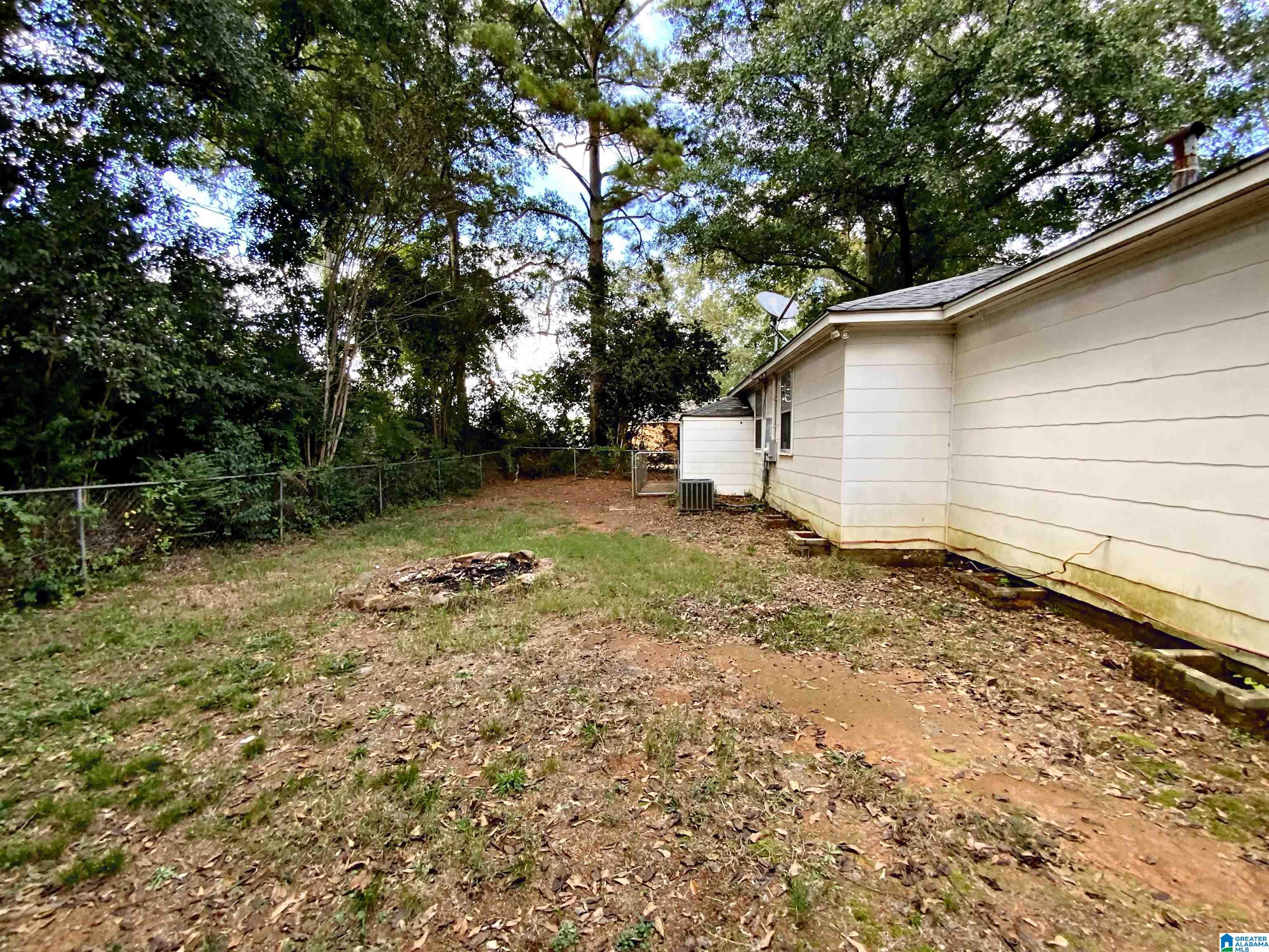 709 Glenwood Road Talladega, AL 35160 - Photo 31 of 37