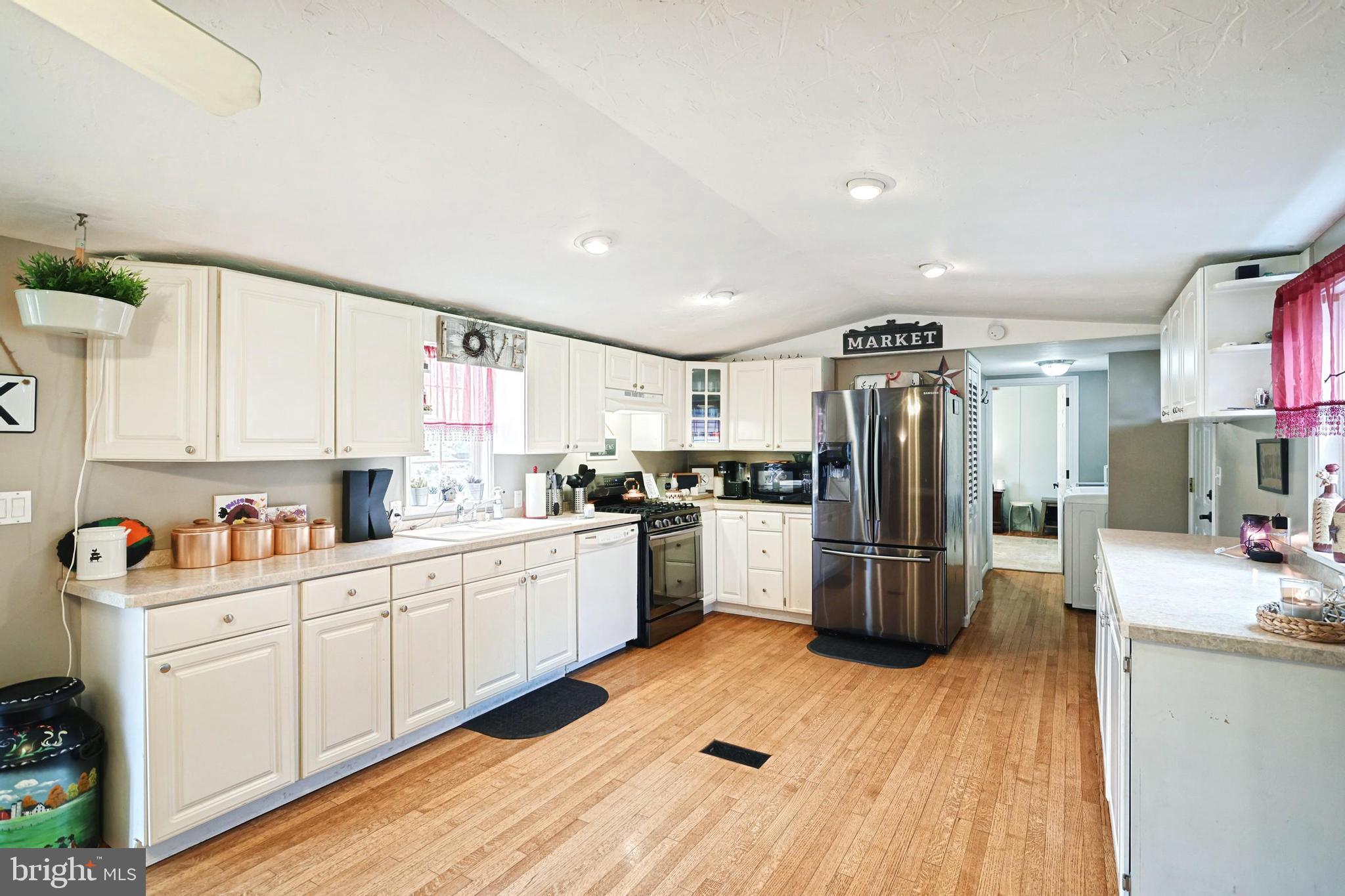 880 Pleasant Grove Road Red Lion, PA 17356 - Photo 13 of 32 Gallery Image 13