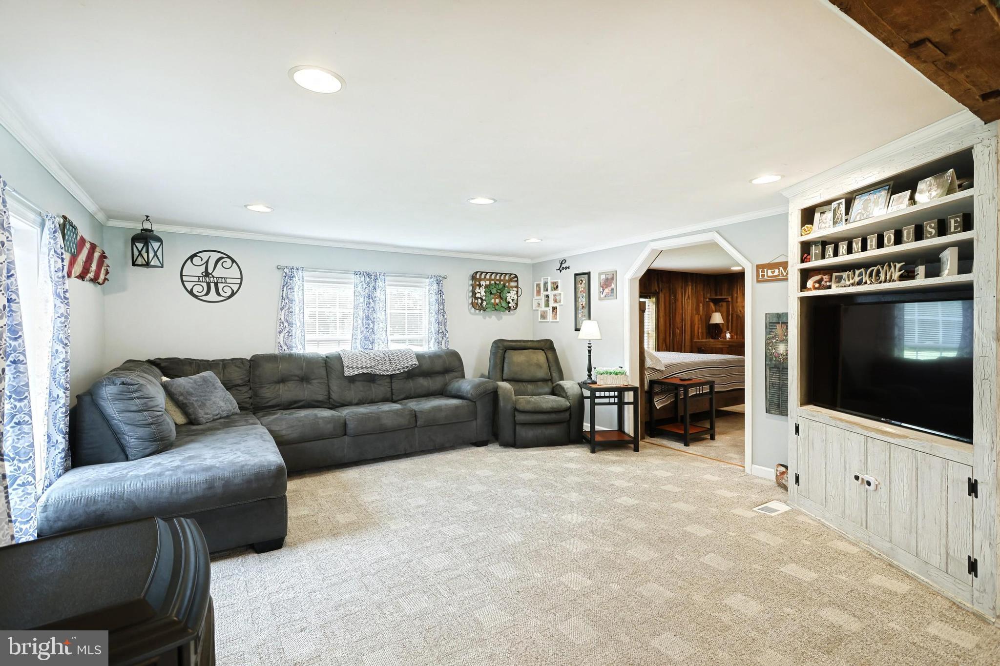 880 Pleasant Grove Road Red Lion, PA 17356 - Photo 16 of 32 Gallery Image 16