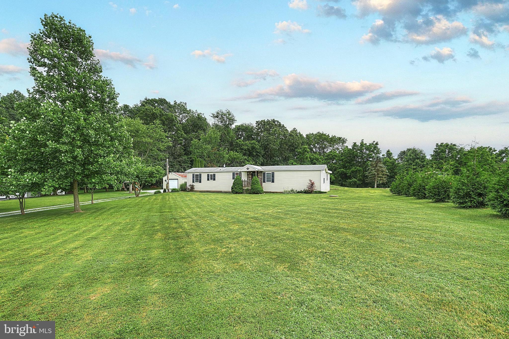 880 Pleasant Grove Road Red Lion, PA 17356 - Photo 2 of 32 Gallery Image 2