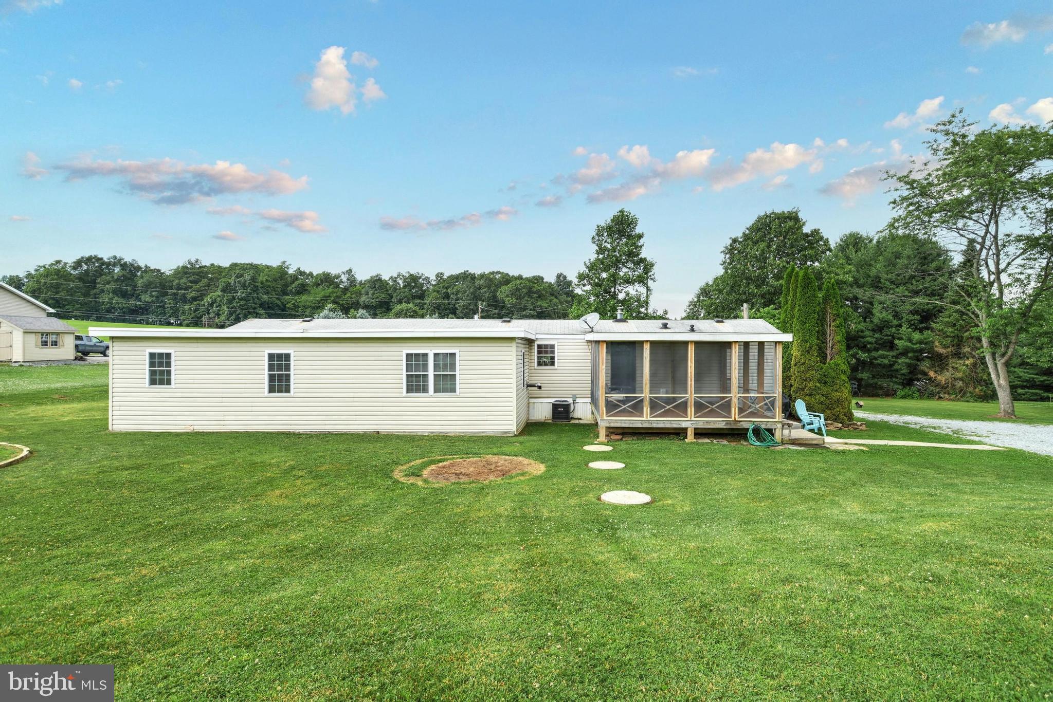 880 Pleasant Grove Road Red Lion, PA 17356 - Photo 4 of 32 Gallery Image 4