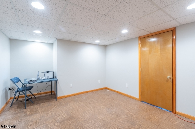 280 Farmer Road Bridgewater, NJ 08807 - Photo 23 of 27