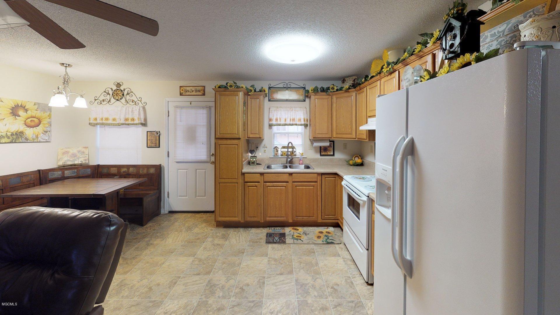 199 Jim Miller Road Leakesville, MS 39451 - Photo 5 of 14 04