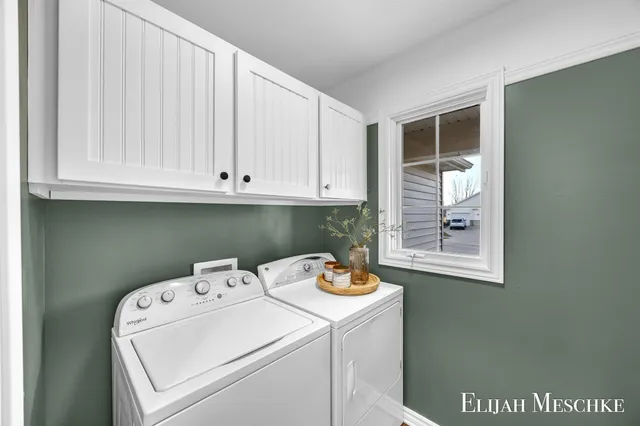 $499,900 | 5664 Nancy Drive Southwest, Wyoming, MI 49418